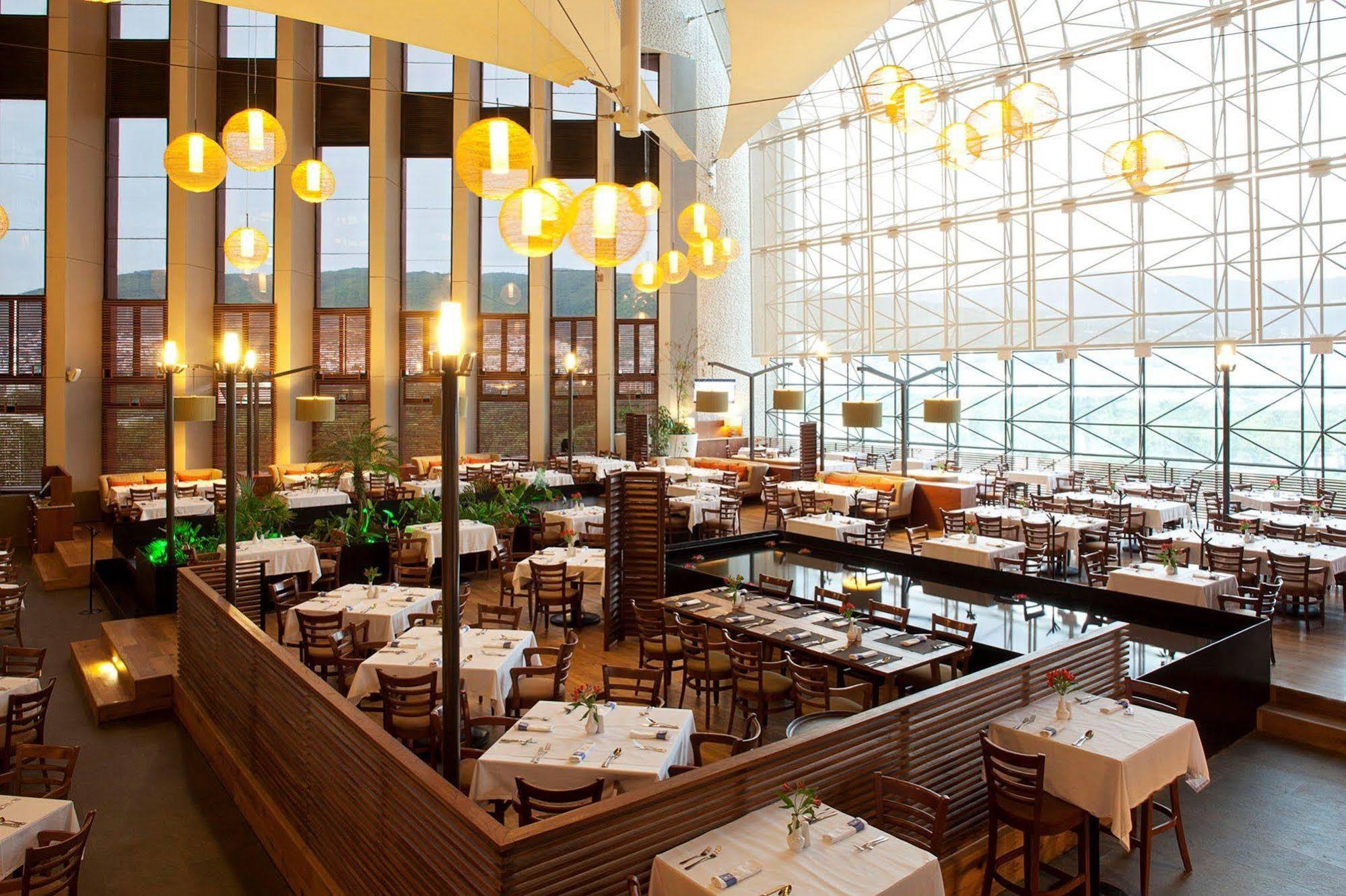 Marriott Tuxtla Gutierrez Hotel Kültér fotó Restaurant