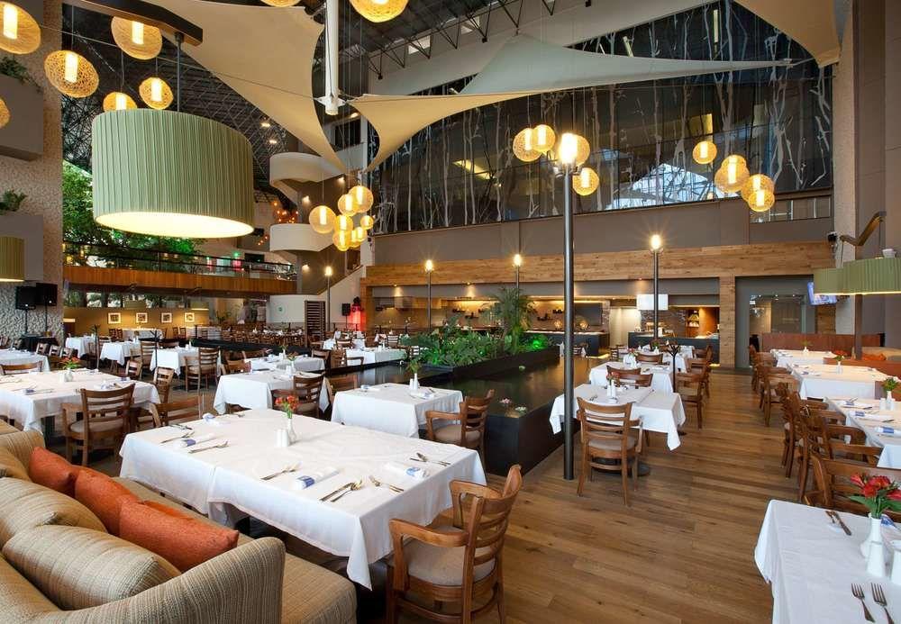 Marriott Tuxtla Gutierrez Hotel Kültér fotó Interior of Seasons 52 in Troy, Michigan