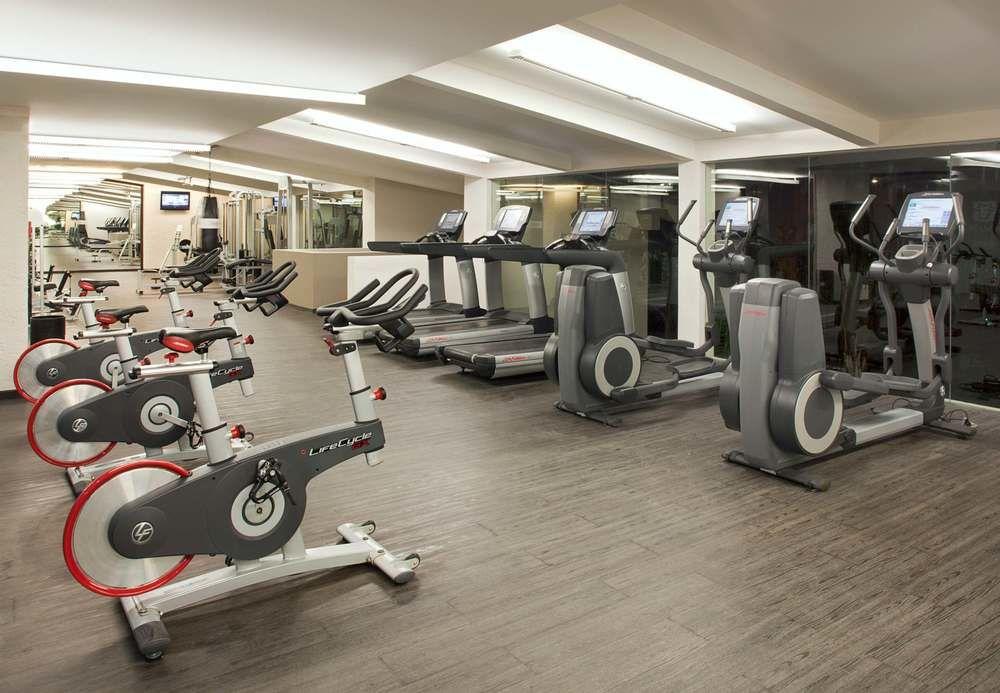 Marriott Tuxtla Gutierrez Hotel Kültér fotó The gym at the Mandarin Oriental, Washington DC