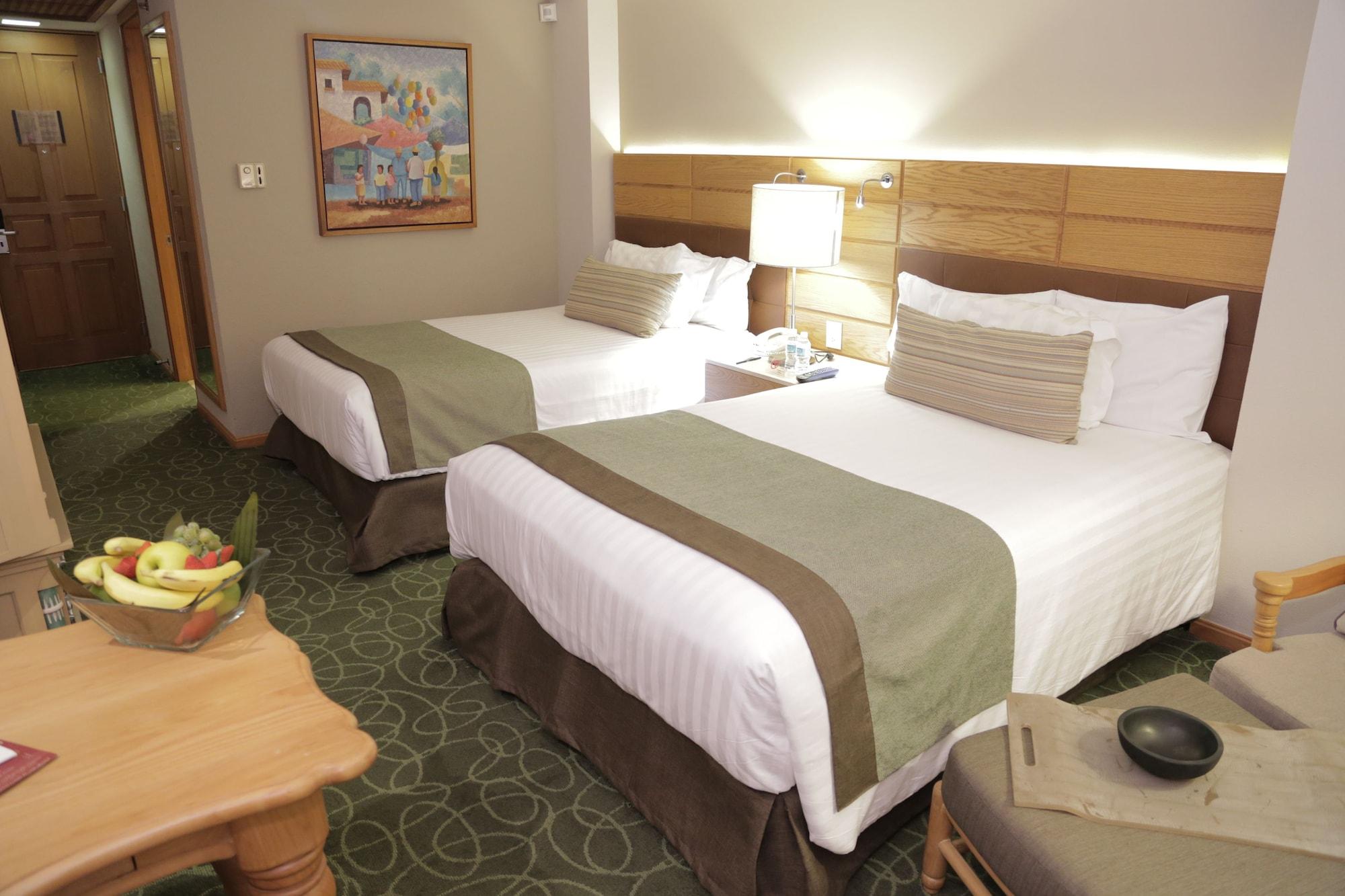 Marriott Tuxtla Gutierrez Hotel Kültér fotó A room at the Grand Sierra Resort