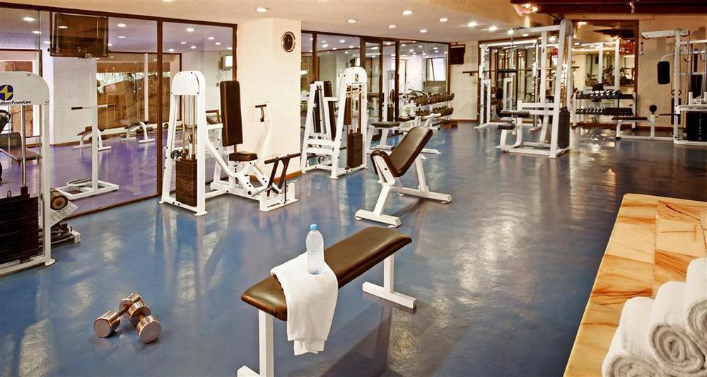 Marriott Tuxtla Gutierrez Hotel Létesítmények fotó The gym at the Taj Bengal
